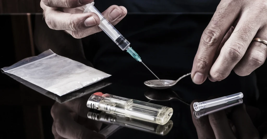 Conspiración de drogas o tráfico de drogas: ¿Cuál es la diferencia?